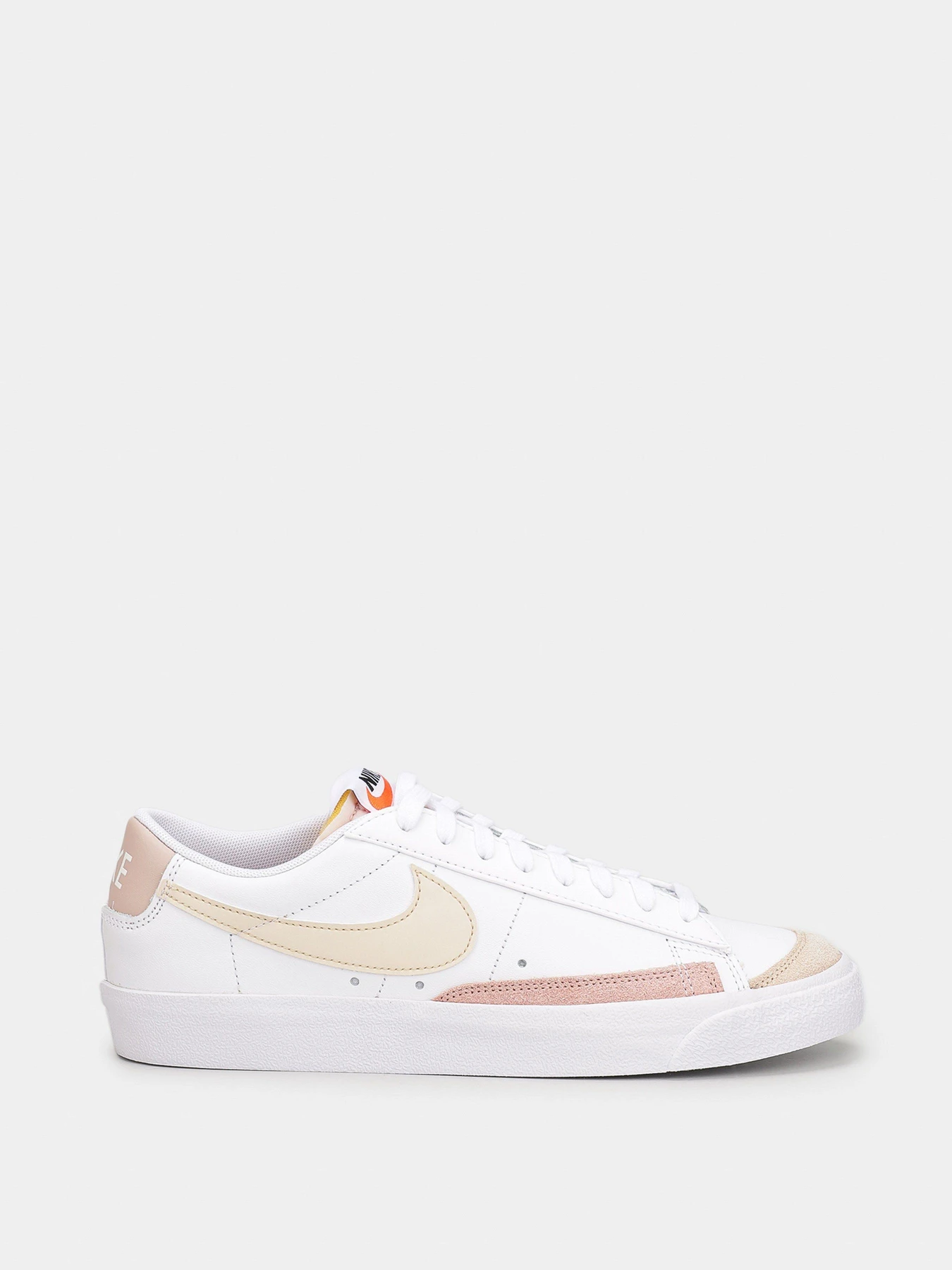 Кеди NIKE Blazer Low '77 модель DC4769-108 Кеди NIKE Blazer Low '77 модель DC4769-108 Фото