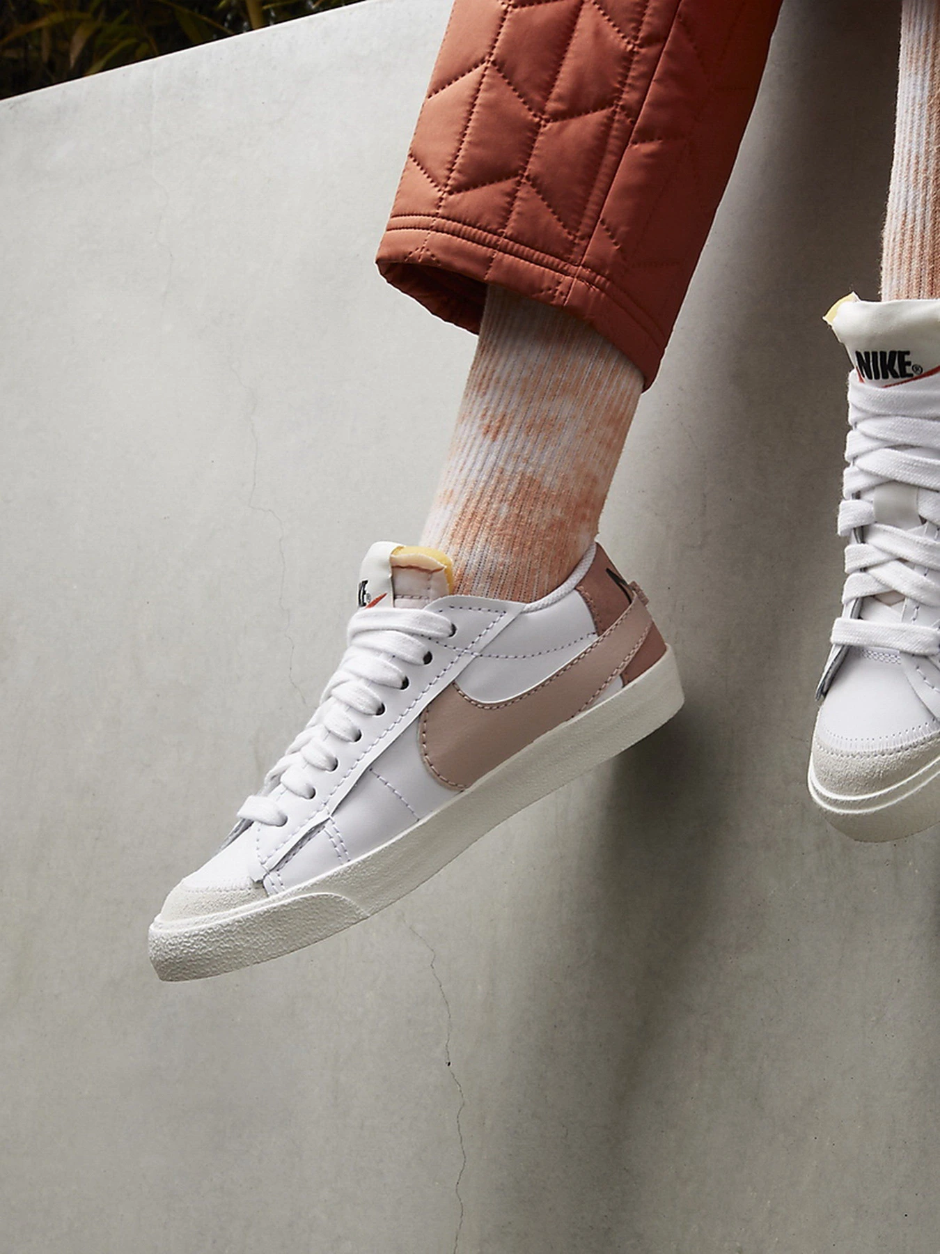 Кеди NIKE Blazer Low '77 Jumbo модель DQ1470-102 Кеди NIKE Blazer Low '77 Jumbo модель DQ1470-102 Фото
