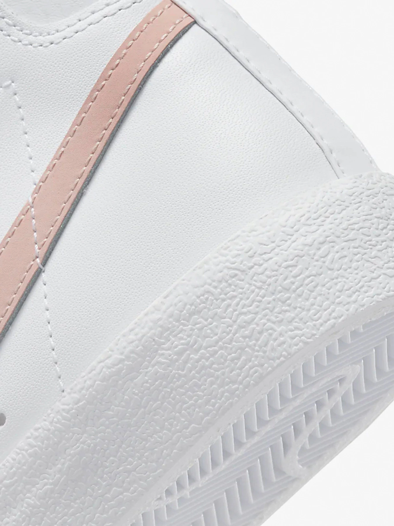 Кеды NIKE BLAZER MID '77 модель CZ1055-118 Кеды NIKE BLAZER MID '77 модель CZ1055-118 Фото
