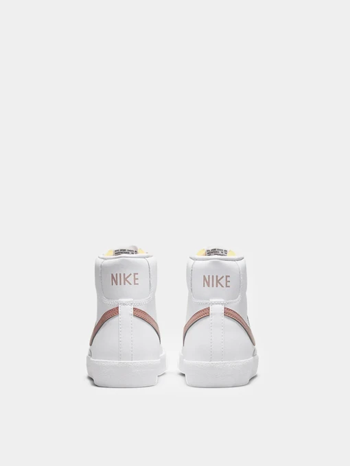 Шкіряні Жіночі Кеди високі NIKE BLAZER MID '77 фото 3
