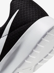 Кроссовки NIKE TANJUN модель DJ6257-004 Фото