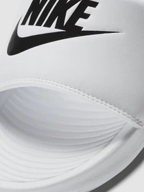 Шльопанці NIKE Victori модель CN9677-100 Фото