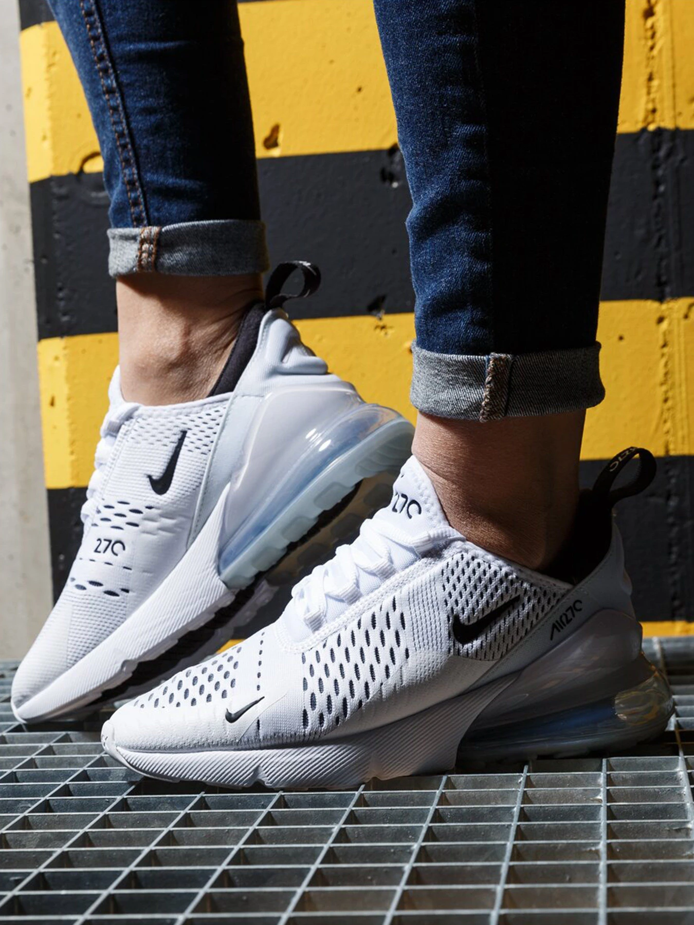 Кроссовки NIKE AIR MAX 270 модель AH6789-100 Кроссовки NIKE AIR MAX 270 модель AH6789-100 Фото
