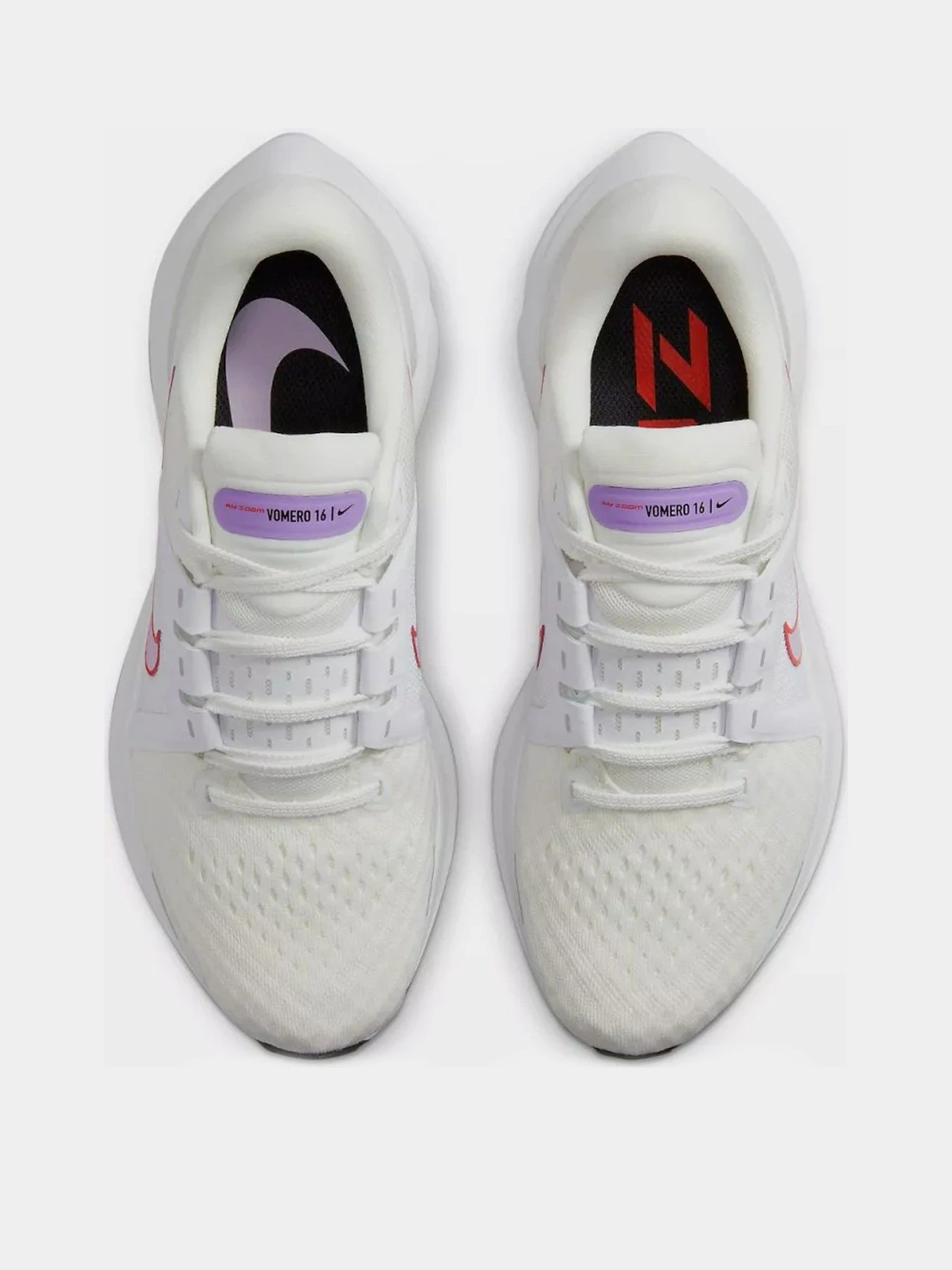 Кроссовки NIKE Air Zoom Vomero 16 модель DA7698-102 Кроссовки NIKE Air Zoom Vomero 16 модель DA7698-102 Фото