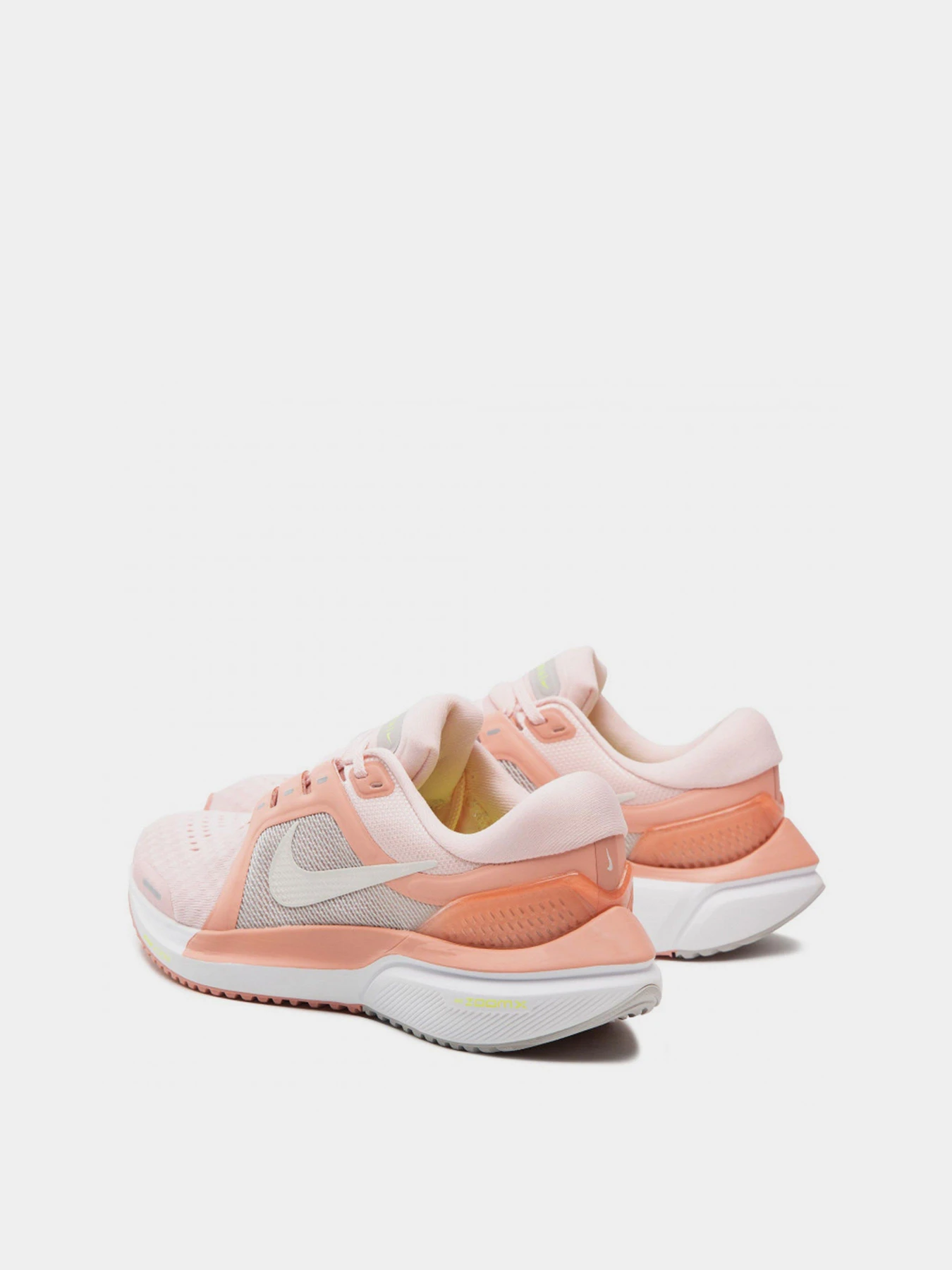 Кроссовки NIKE Air Zoom Vomero 16 модель DA7698-601 Кроссовки NIKE Air Zoom Vomero 16 модель DA7698-601 Фото