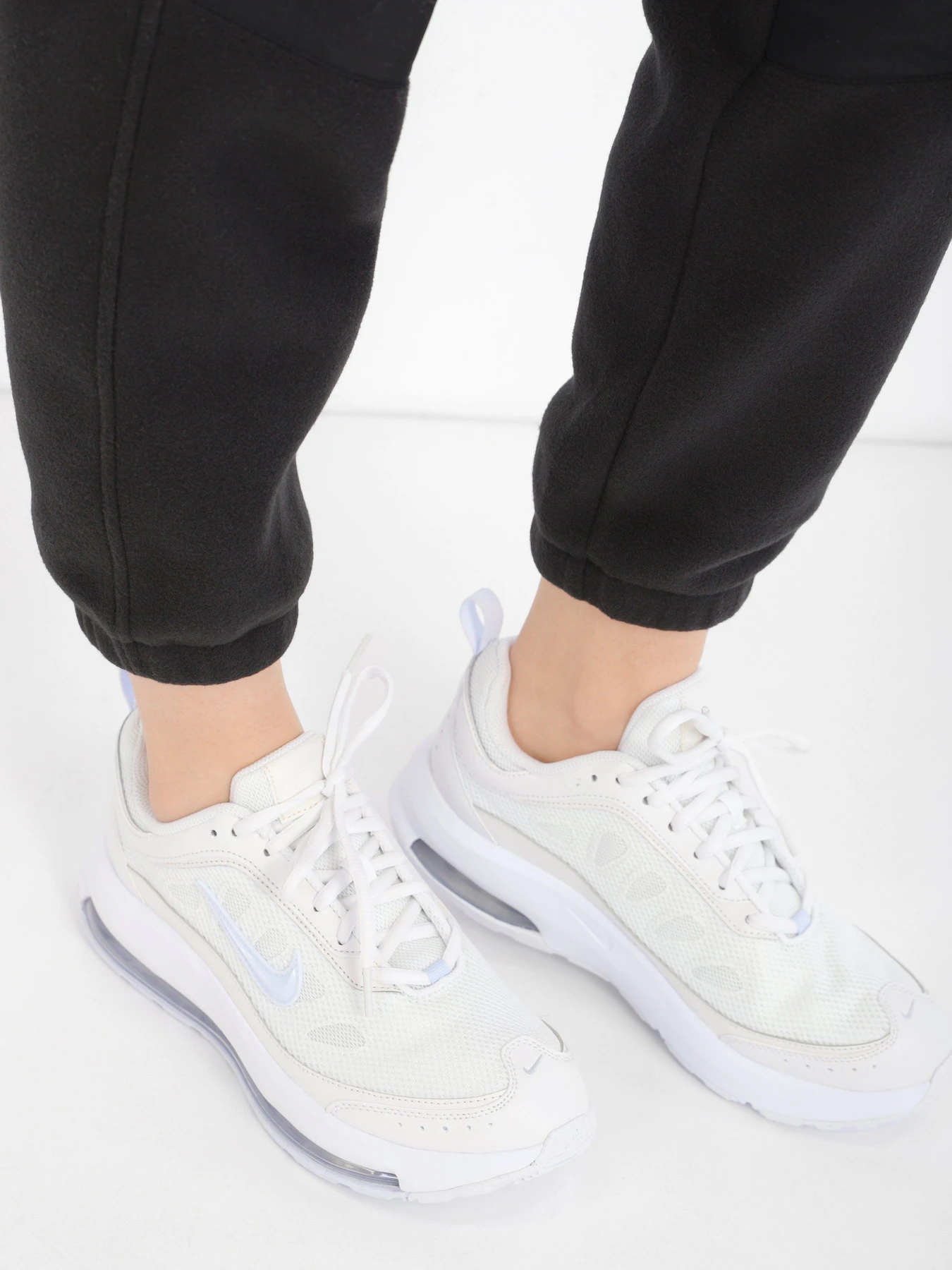 Кроссовки NIKE Air Max Ap модель CU4870-106 Кроссовки NIKE Air Max Ap модель CU4870-106 Фото