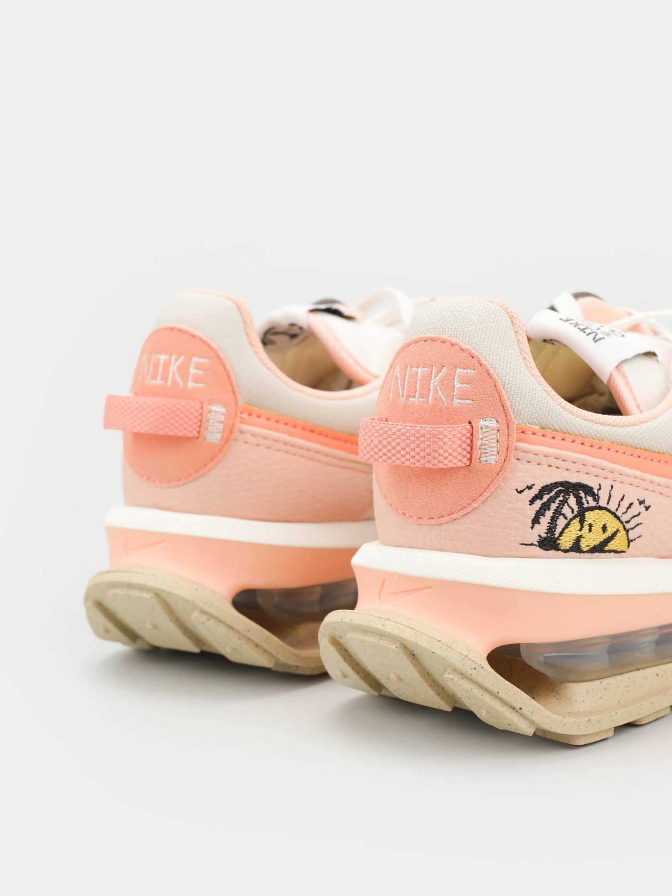 Кроссовки NIKE AIR MAX PRE-DAY SUN CLUB модель DJ9984-101 Кроссовки NIKE AIR MAX PRE-DAY SUN CLUB модель DJ9984-101 Фото