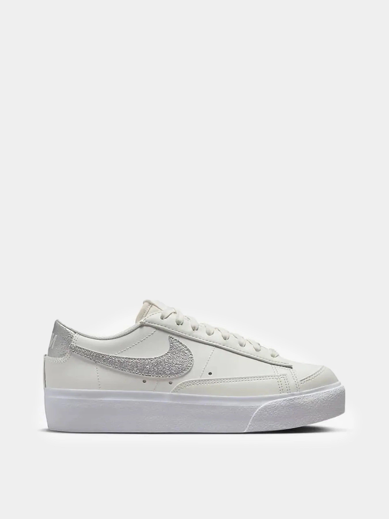 Кеды NIKE Blazer Low Platform модель DQ7571-101 Кеды NIKE Blazer Low Platform модель DQ7571-101 Фото