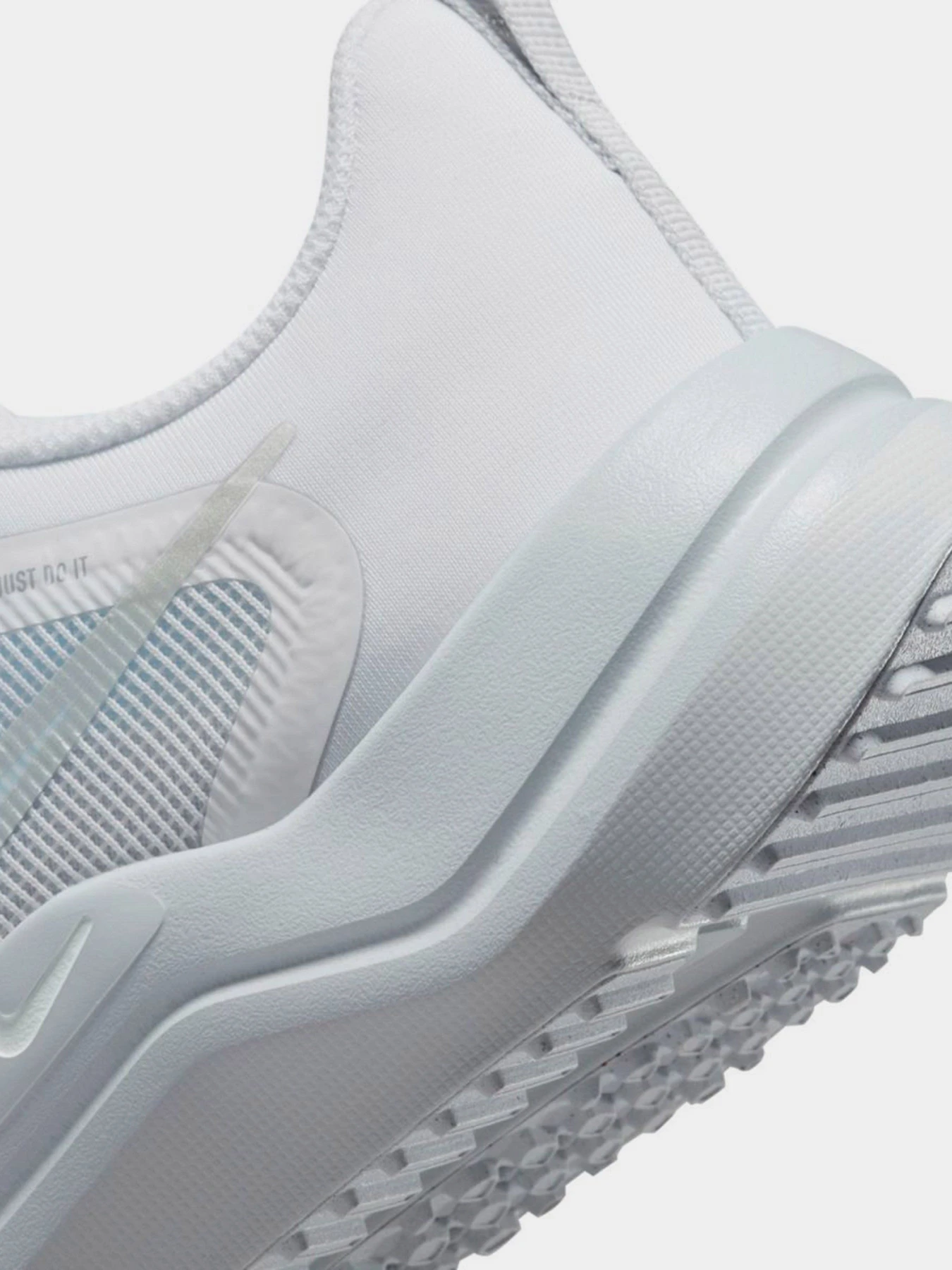 Кроссовки NIKE Downshifter 12 модель DD9294-100 Фото