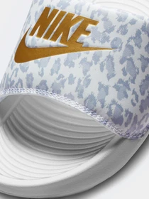 Шлёпанцы NIKE Victori One модель CN9676-103 Фото