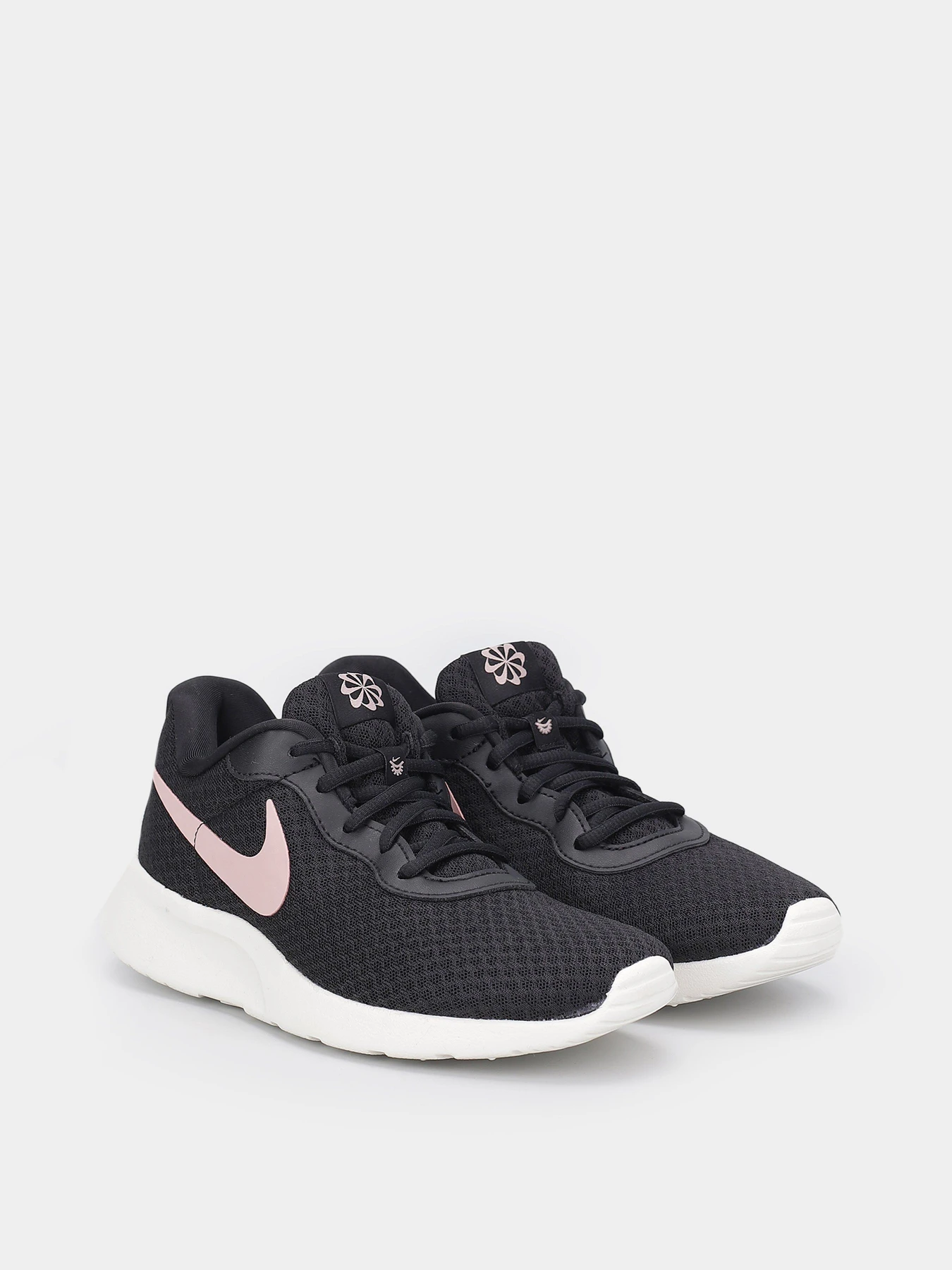 Кросівки NIKE Tanjun Ease модель DV7786-002 Кросівки NIKE Tanjun Ease модель DV7786-002 Фото