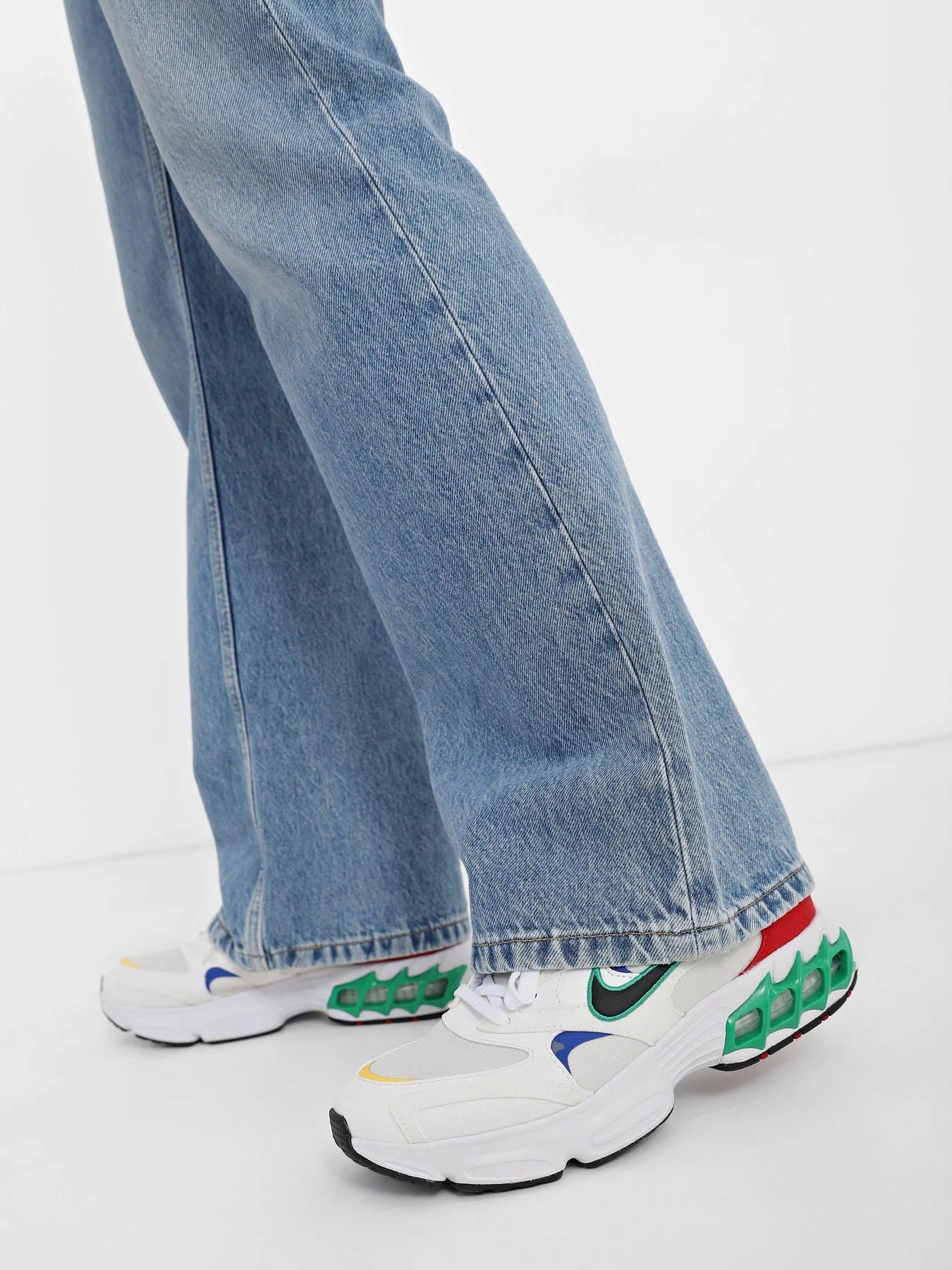 Кроссовки NIKE Zoom Air Fire модель DV1129-112 Кроссовки NIKE Zoom Air Fire модель DV1129-112 Фото