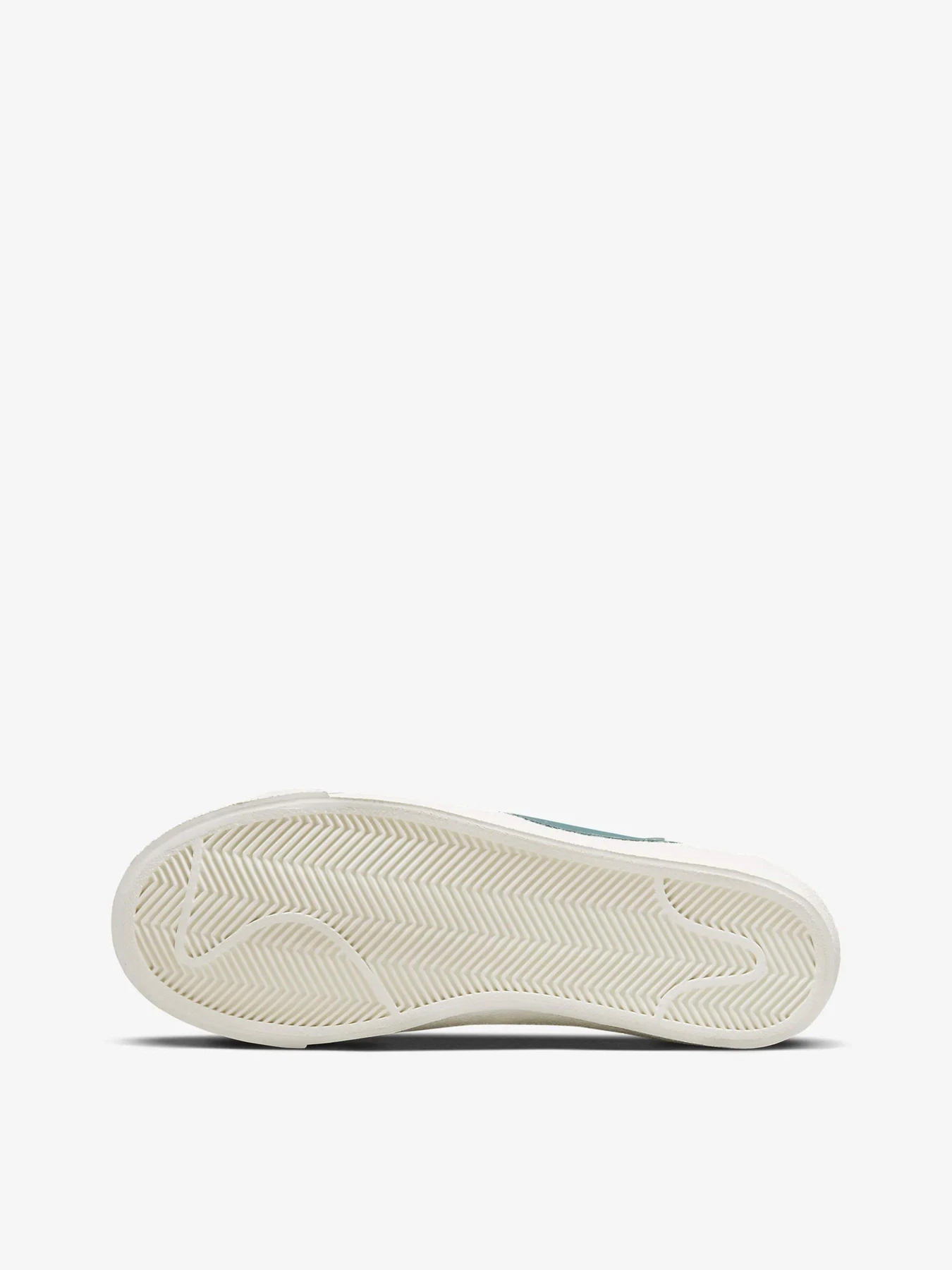 Кеды NIKE Blazer Low '77 Jumbo модель DQ1470-106 Фото