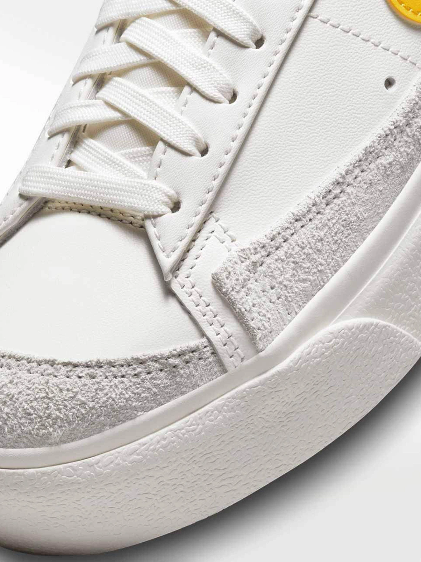 Кеды NIKE Blazer Low Platform модель DJ0292-111 Кеды NIKE Blazer Low Platform модель DJ0292-111 Фото