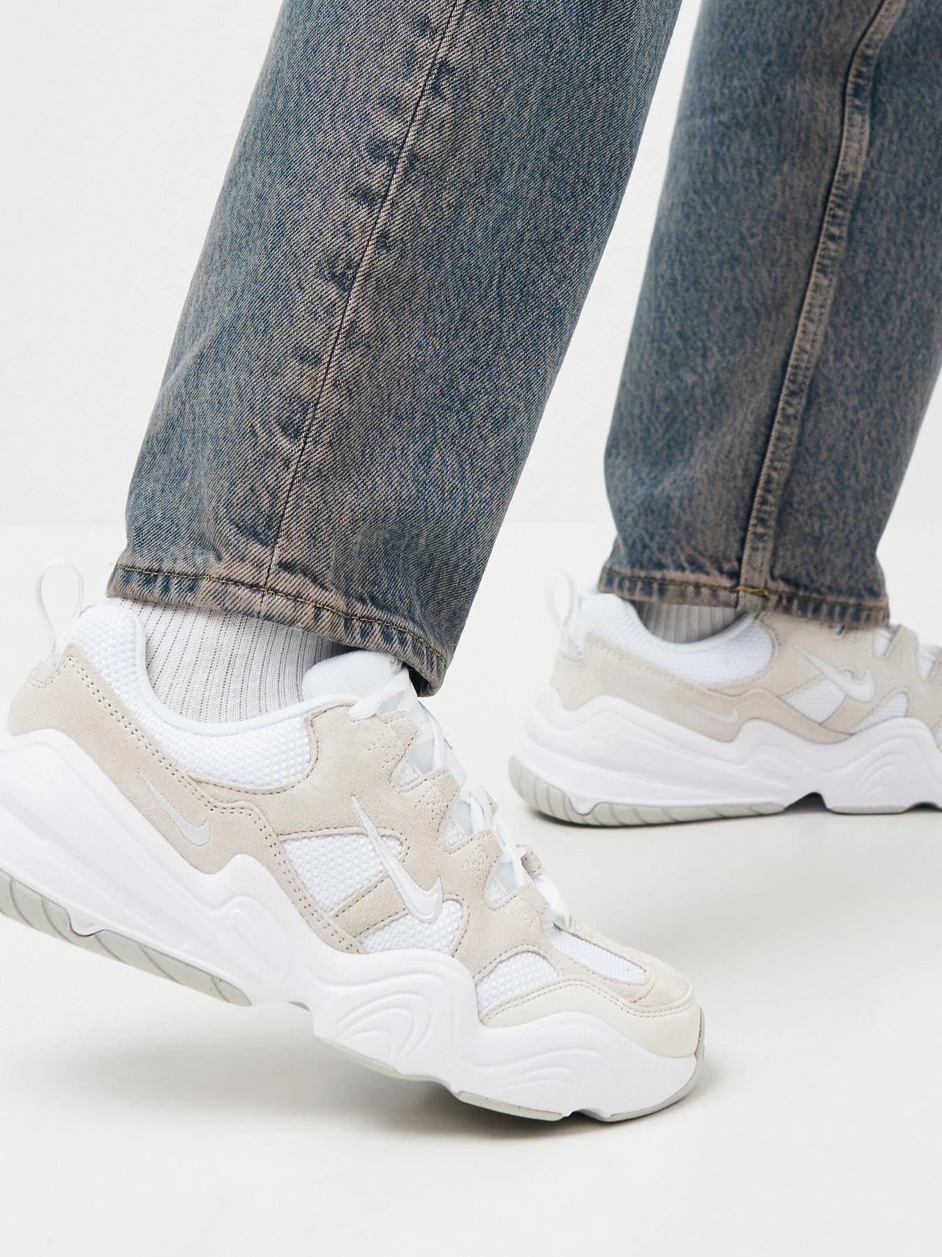 Кроссовки NIKE TECH HERA модель DR9761-100 Кроссовки NIKE TECH HERA модель DR9761-100 Фото