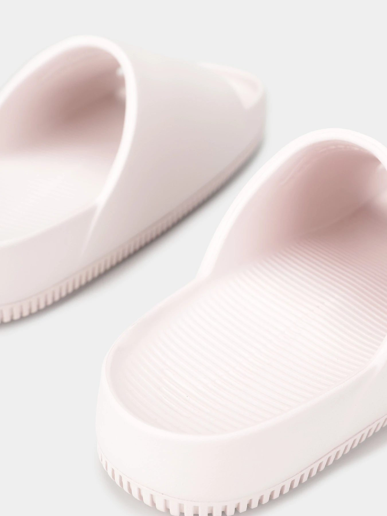 Шлёпанцы NIKE CALM модель DX4816-600 Шлёпанцы NIKE CALM модель DX4816-600 Фото