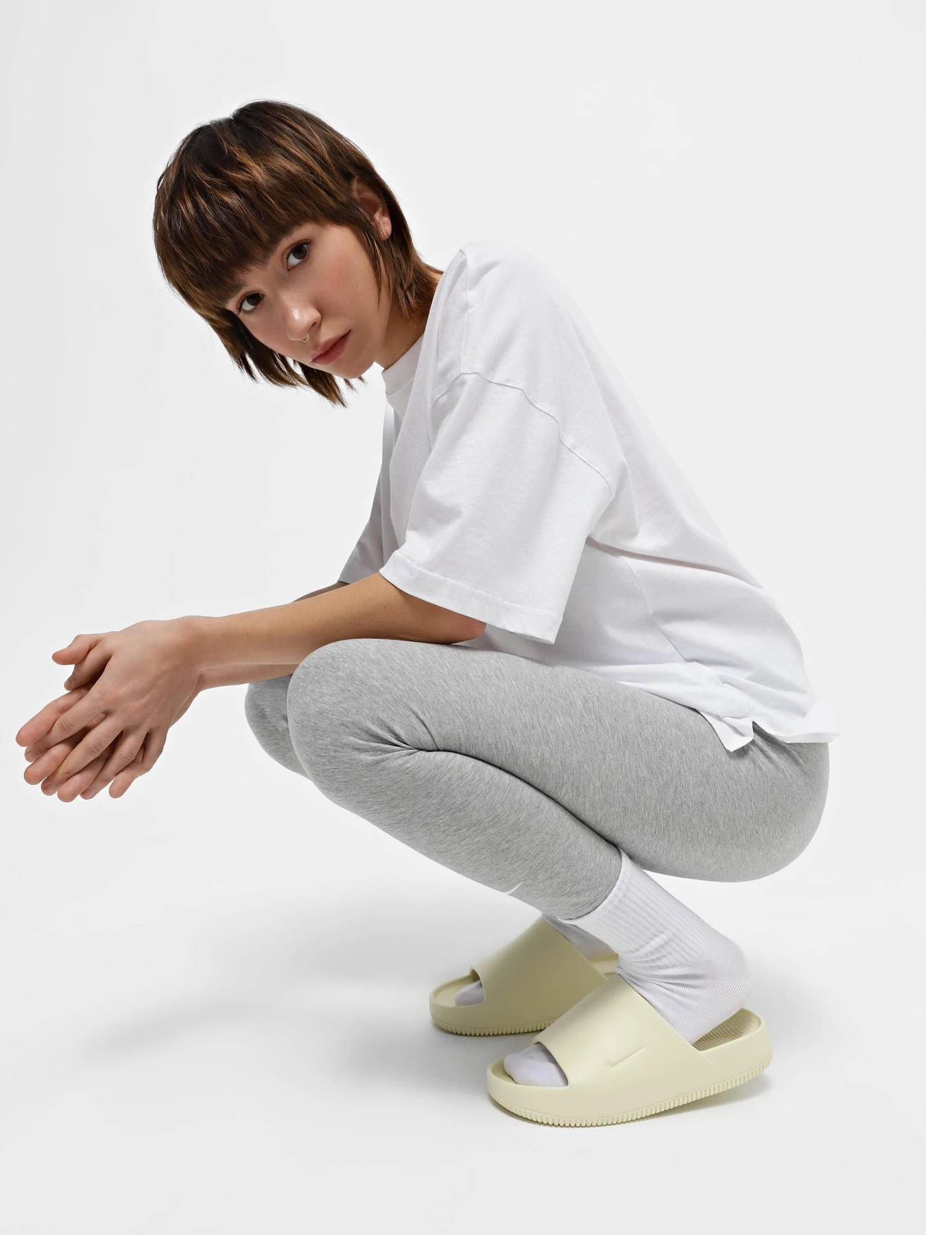 Шлёпанцы NIKE CALM модель DX4816-701 Шлёпанцы NIKE CALM модель DX4816-701 Фото