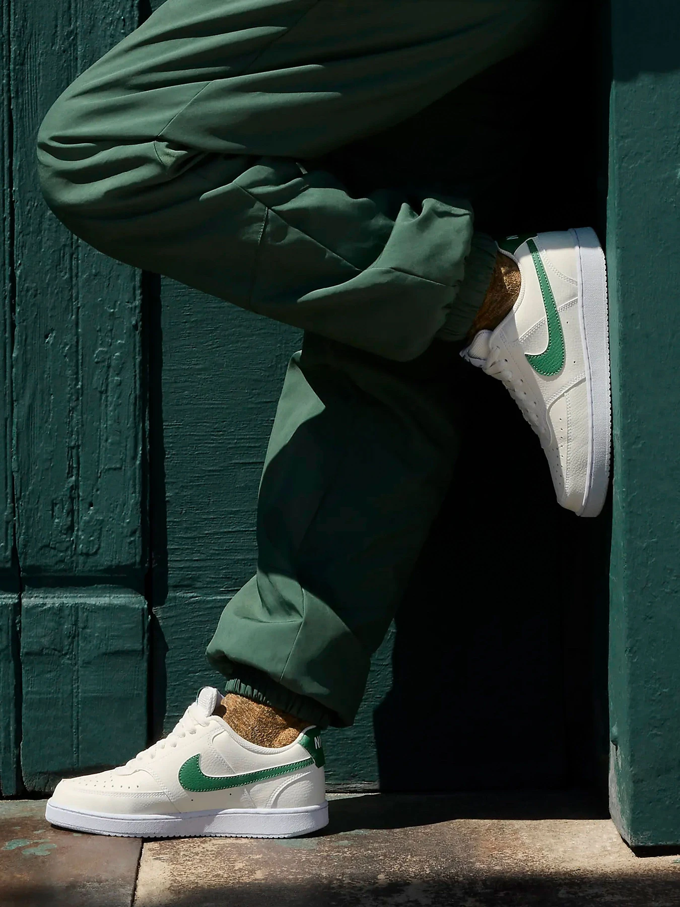 Кеды NIKE COURT VISION LOW NEXT NATURE модель FQ8892-133 Кеды NIKE COURT VISION LOW NEXT NATURE модель FQ8892-133 Фото