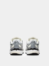 Кросівки NIKE P-6000 модель FV6603-100 Фото