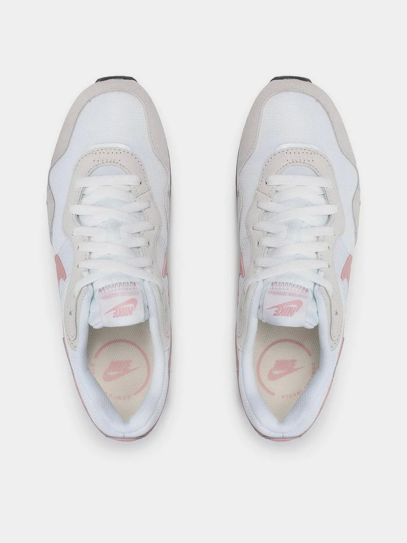 Кросівки NIKE VENTURE RUNNER модель CK2948-104 Фото