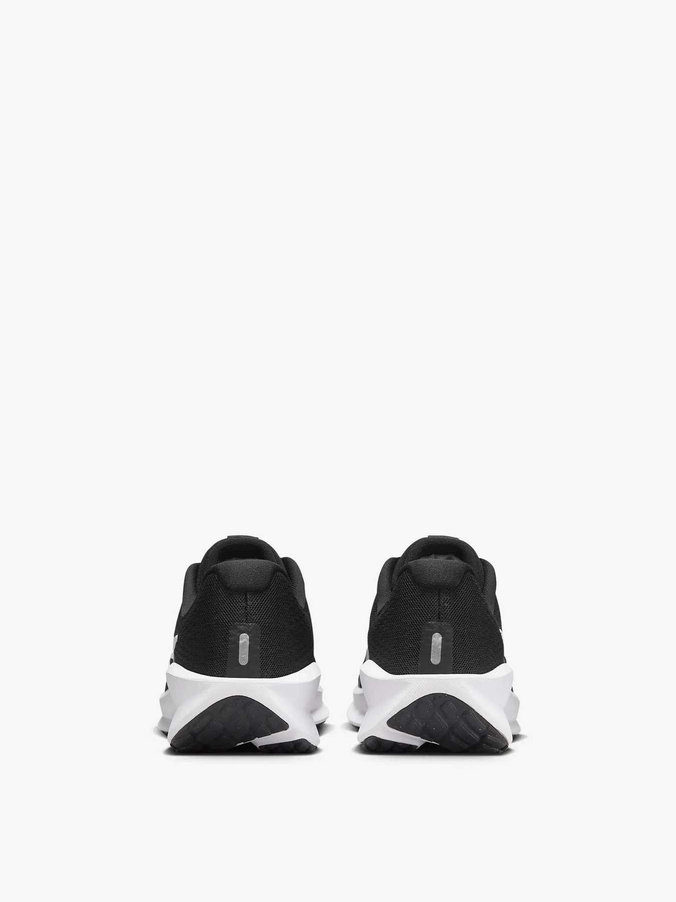 Кросівки NIKE DOWNSHIFTER 13 модель FD6476-001 Кросівки NIKE DOWNSHIFTER 13 модель FD6476-001 Фото