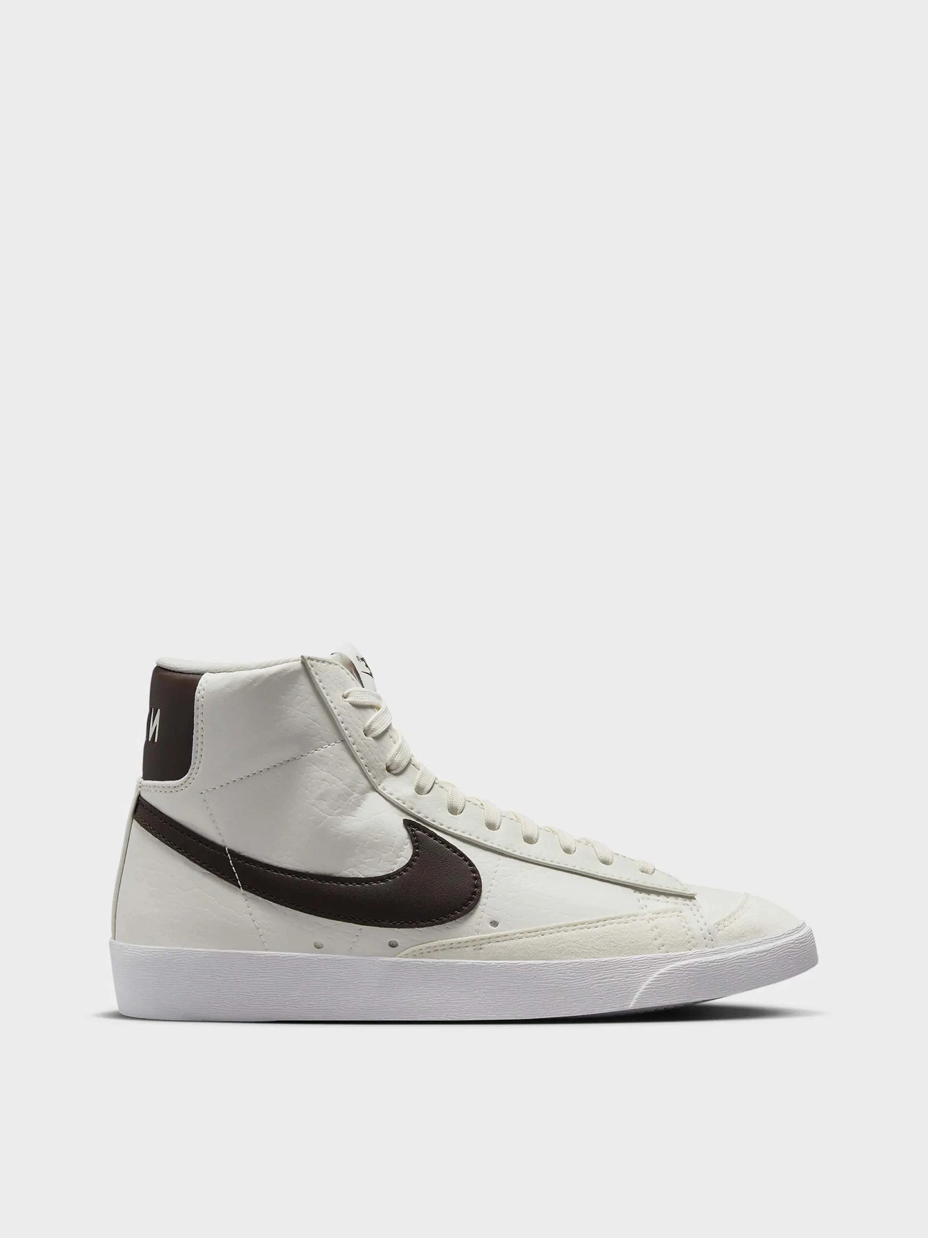 Кеды NIKE BLAZER MID '77 модель DQ4124-107 Кеды NIKE BLAZER MID '77 модель DQ4124-107 Фото