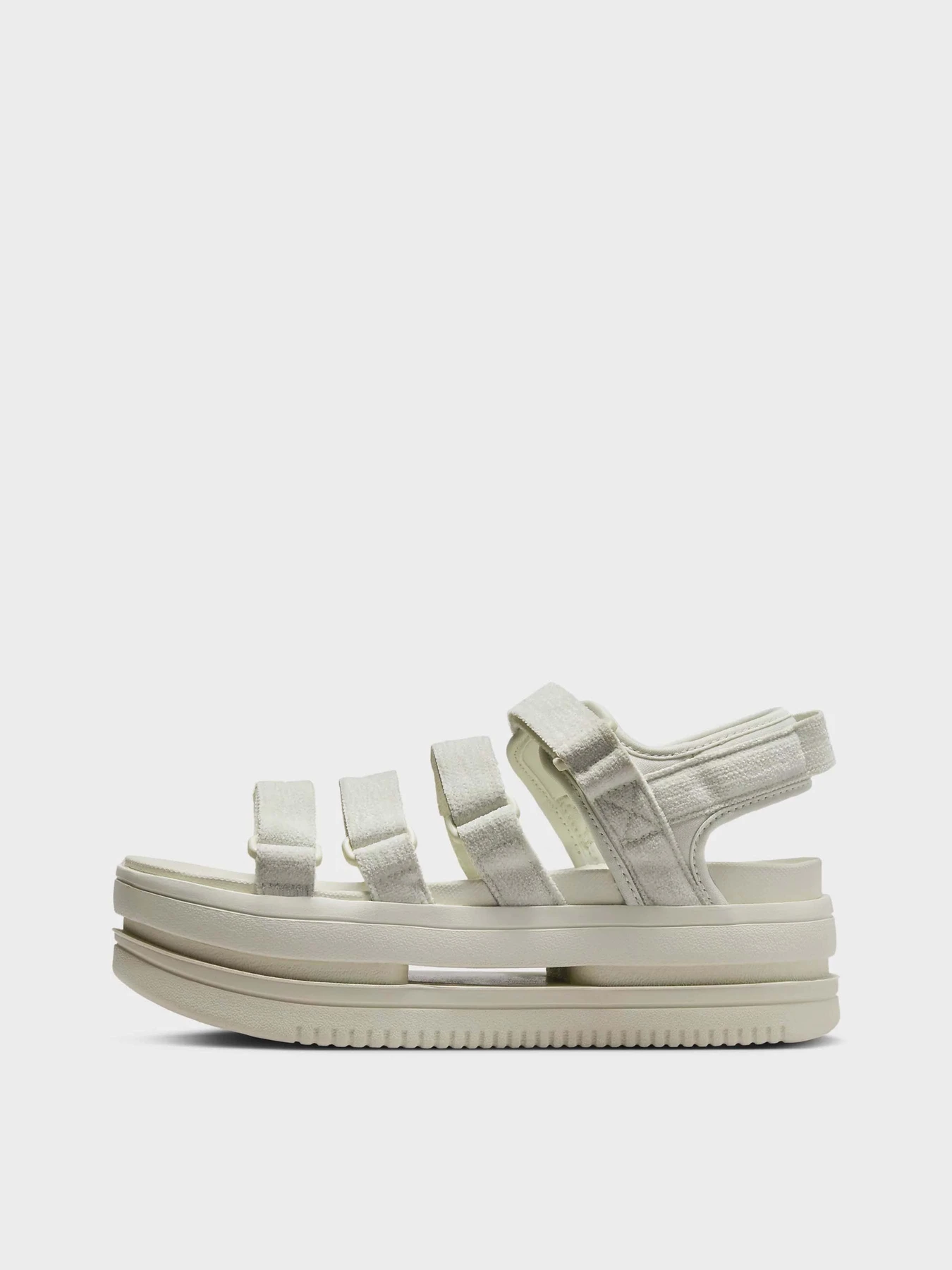 Сандалии NIKE ICON CLASSIC SE модель FJ2595-002 Сандалии NIKE ICON CLASSIC SE модель FJ2595-002 Фото