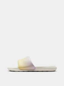 Шльопанці NIKE VICTORI ONE модель CN9676-107 Фото