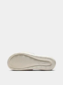 Шльопанці NIKE VICTORI ONE модель CN9676-107 Фото