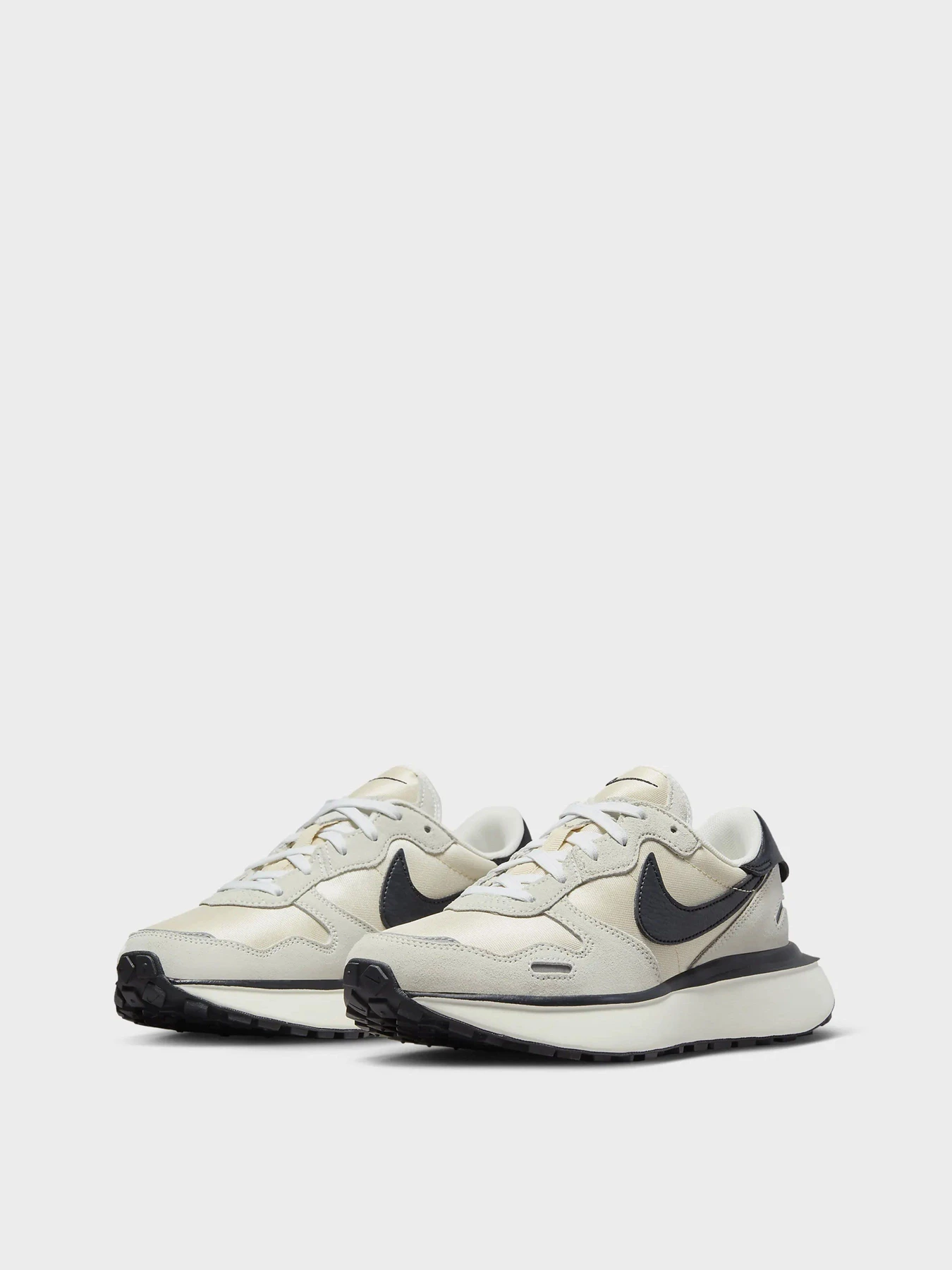 Кросівки NIKE PHOENIX WAFFLE модель FD2196-100 Кросівки NIKE PHOENIX WAFFLE модель FD2196-100 Фото
