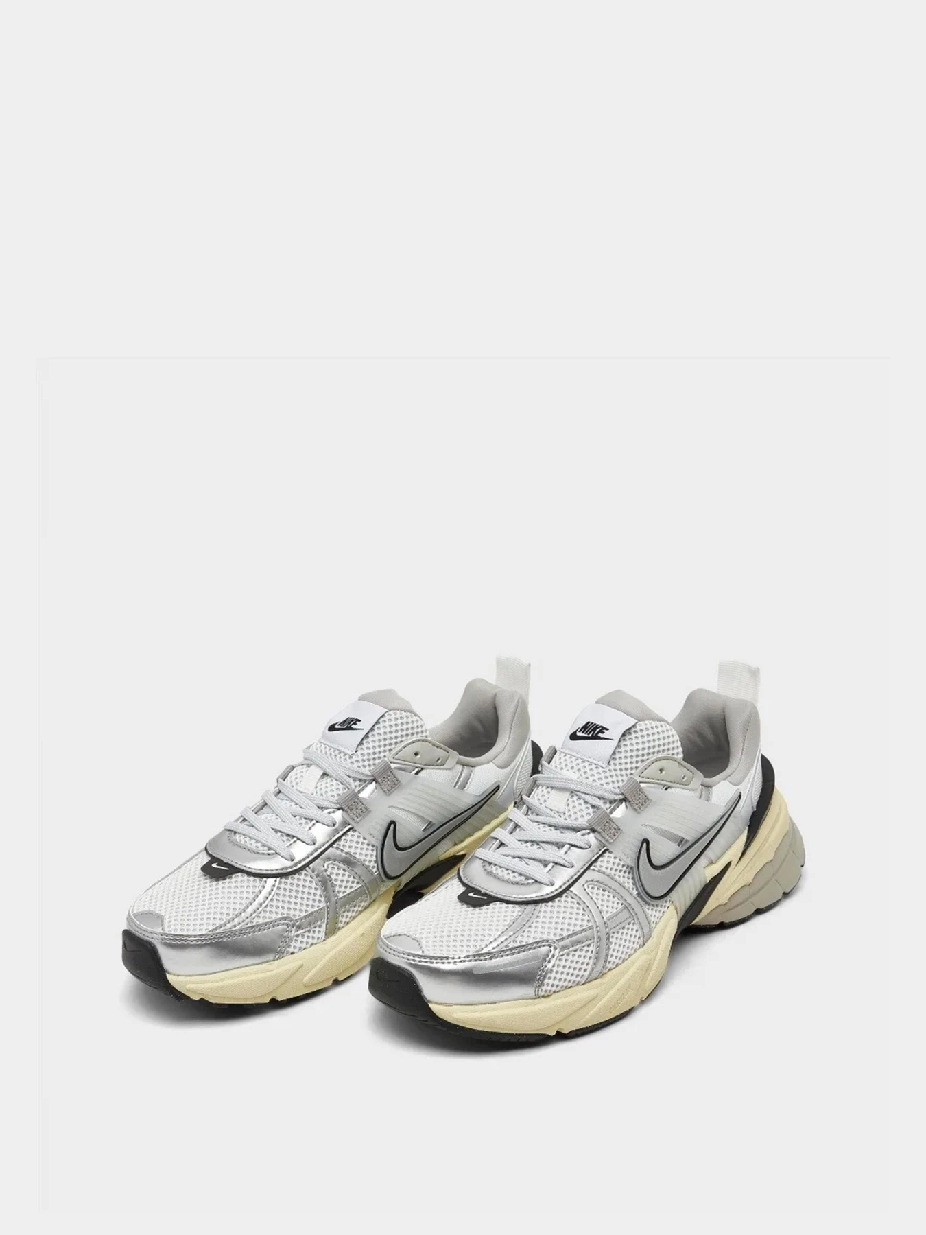Кроссовки NIKE V2K RUN модель FD0736-100 Кроссовки NIKE V2K RUN модель FD0736-100 Фото
