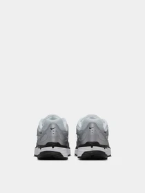 Кроссовки NIKE P-6000 модель FD9876-101 Фото