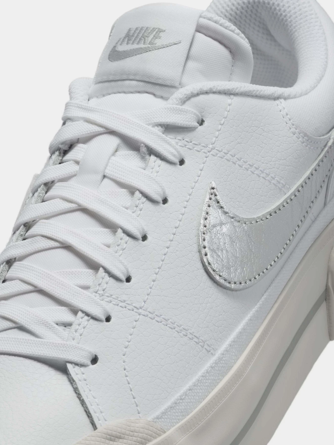 Кеди NIKE COURT LEGACY LIFT модель HQ2307-100 Кеди NIKE COURT LEGACY LIFT модель HQ2307-100 Фото