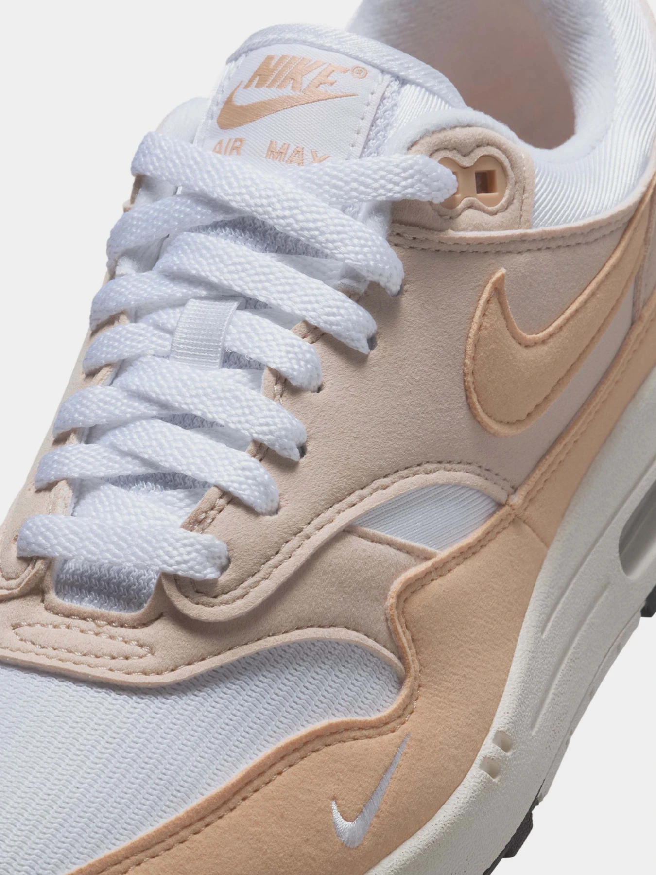 Кроссовки NIKE AIR MAX 1 модель HF1194-100 Кроссовки NIKE AIR MAX 1 модель HF1194-100 Фото
