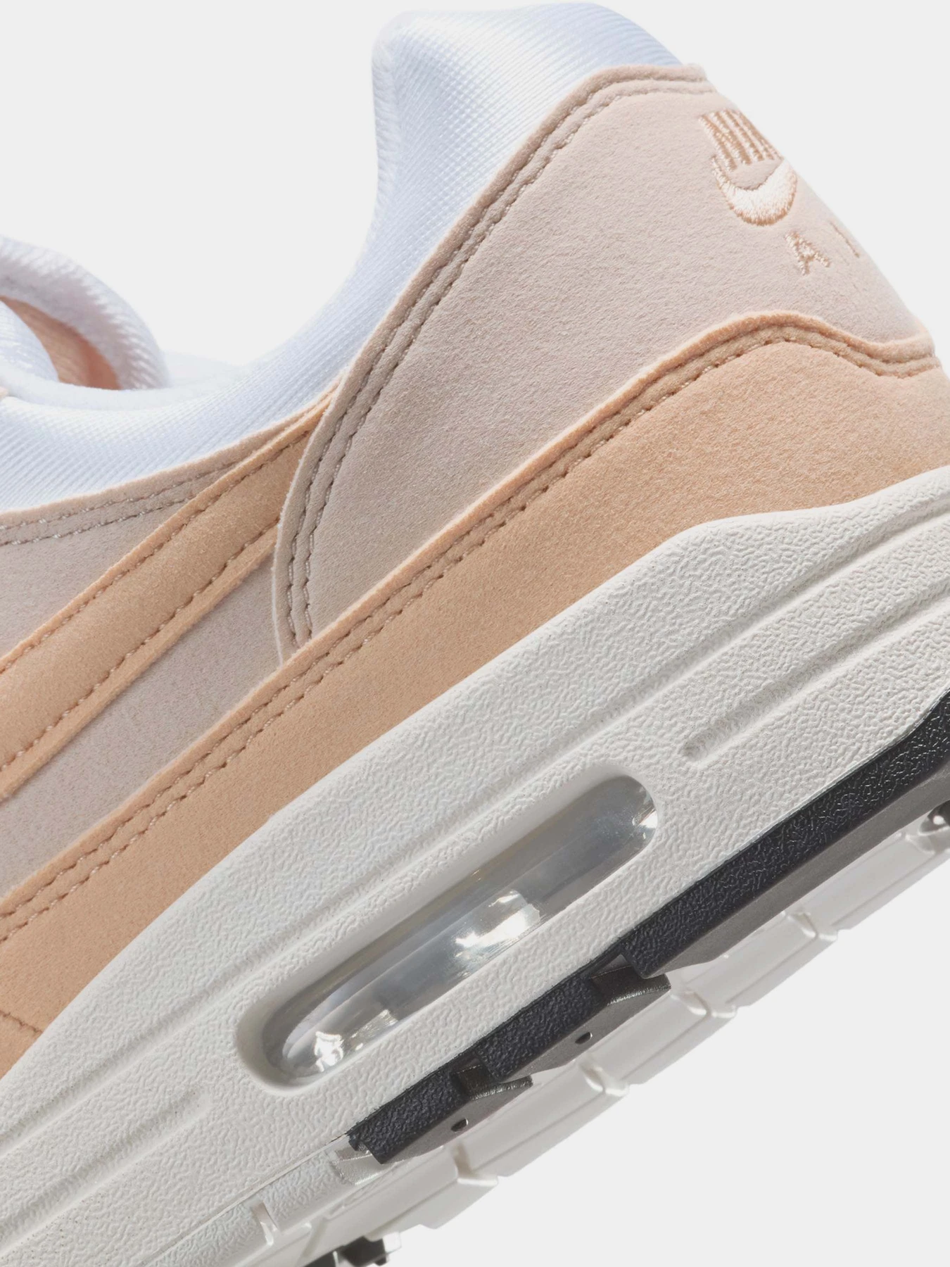 Кроссовки NIKE AIR MAX 1 модель HF1194-100 Кроссовки NIKE AIR MAX 1 модель HF1194-100 Фото