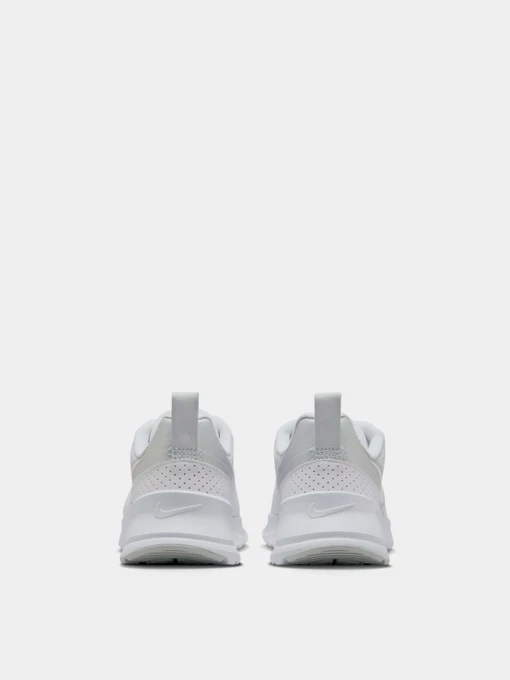 Жіночі Кросівки повсякденні NIKE AIR MAX NUAXIS фото 2
