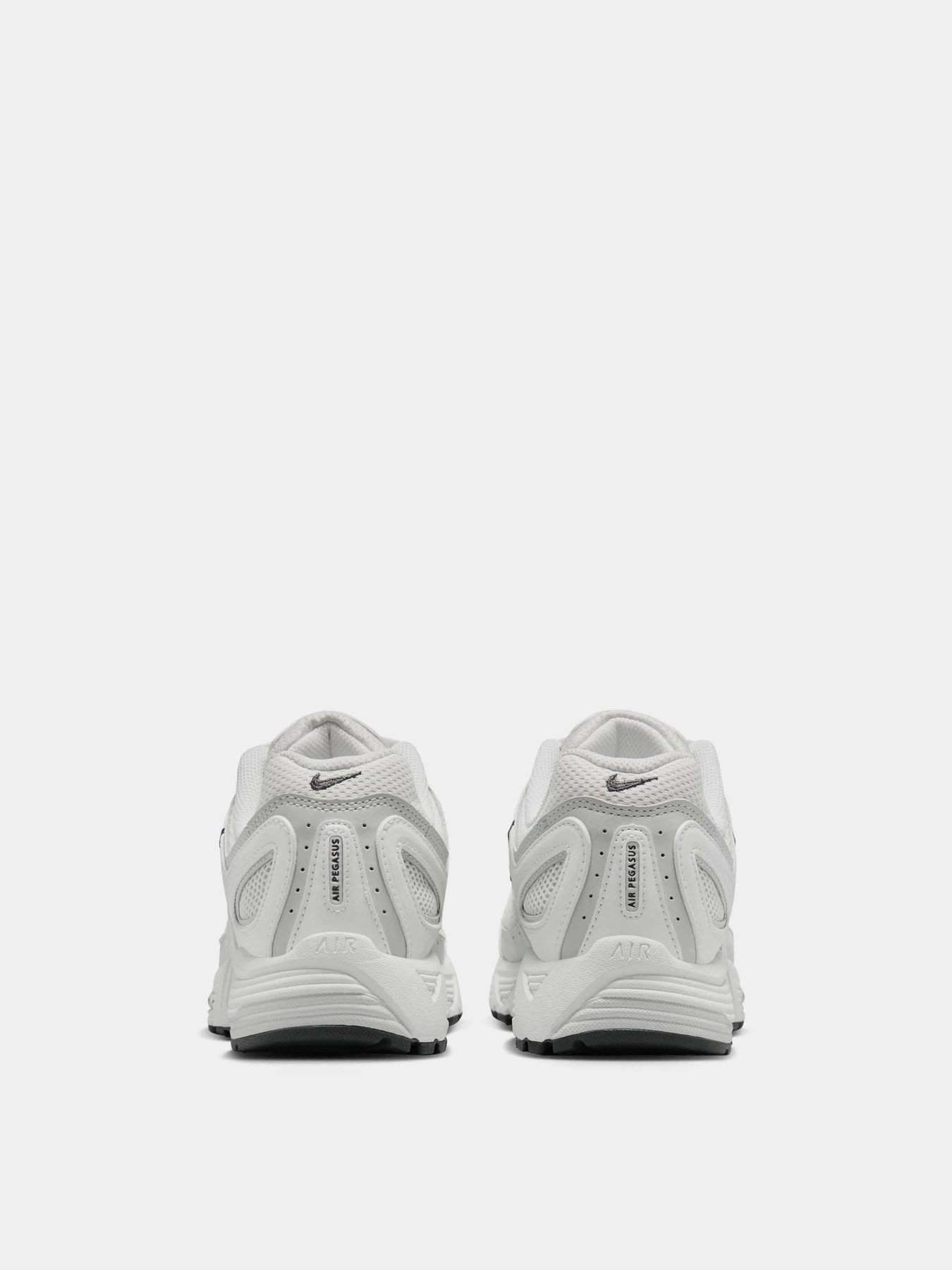 Кроссовки NIKE AIR PEGASUS 2005 модель HQ5718-103 Фото