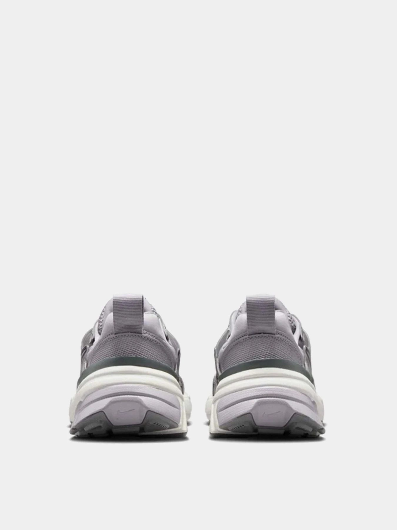 Кросівки NIKE V2K RUN модель FD0736-008 Фото