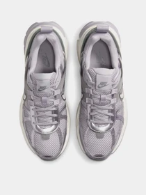 Кросівки NIKE V2K RUN модель FD0736-008 Фото