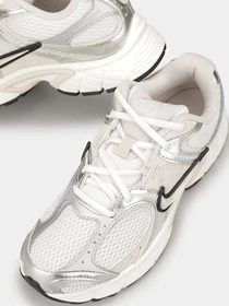 Кроссовки NIKE V5 RNR модель HQ7901-104 Фото