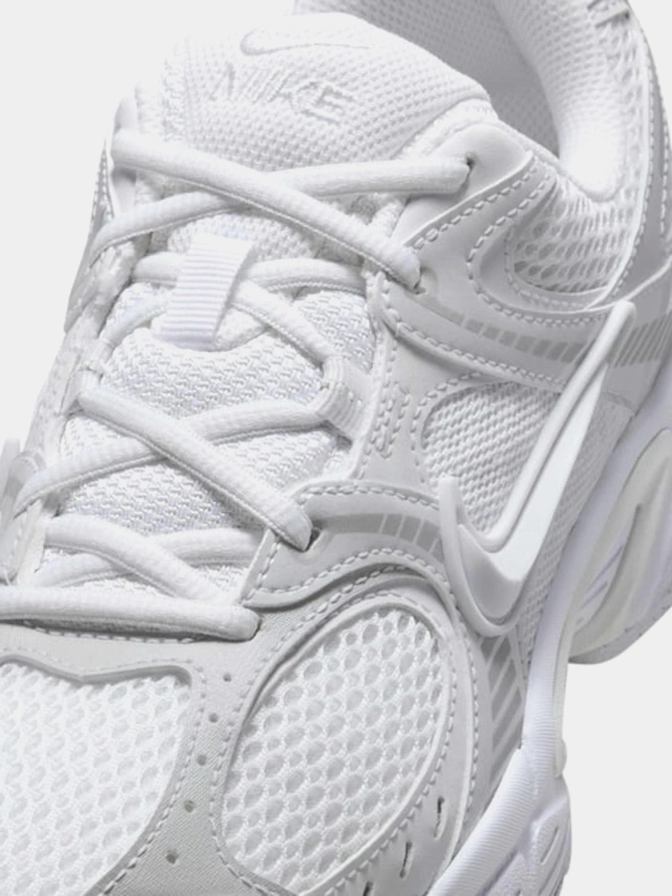 Кросівки NIKE V5 RNR модель HQ7901-101 Фото