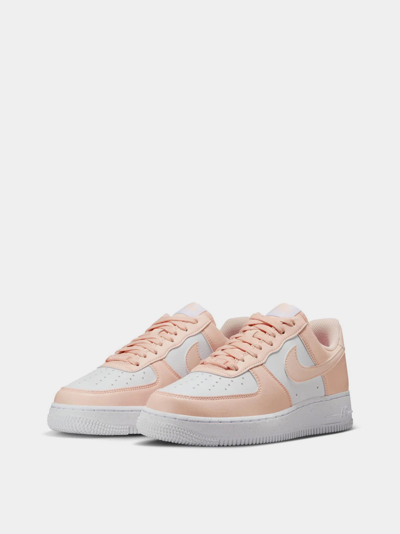 Кеди NIKE AIR FORCE 1 07 NN модель DV3808-111 Кеди NIKE AIR FORCE 1 07 NN модель DV3808-111 Фото