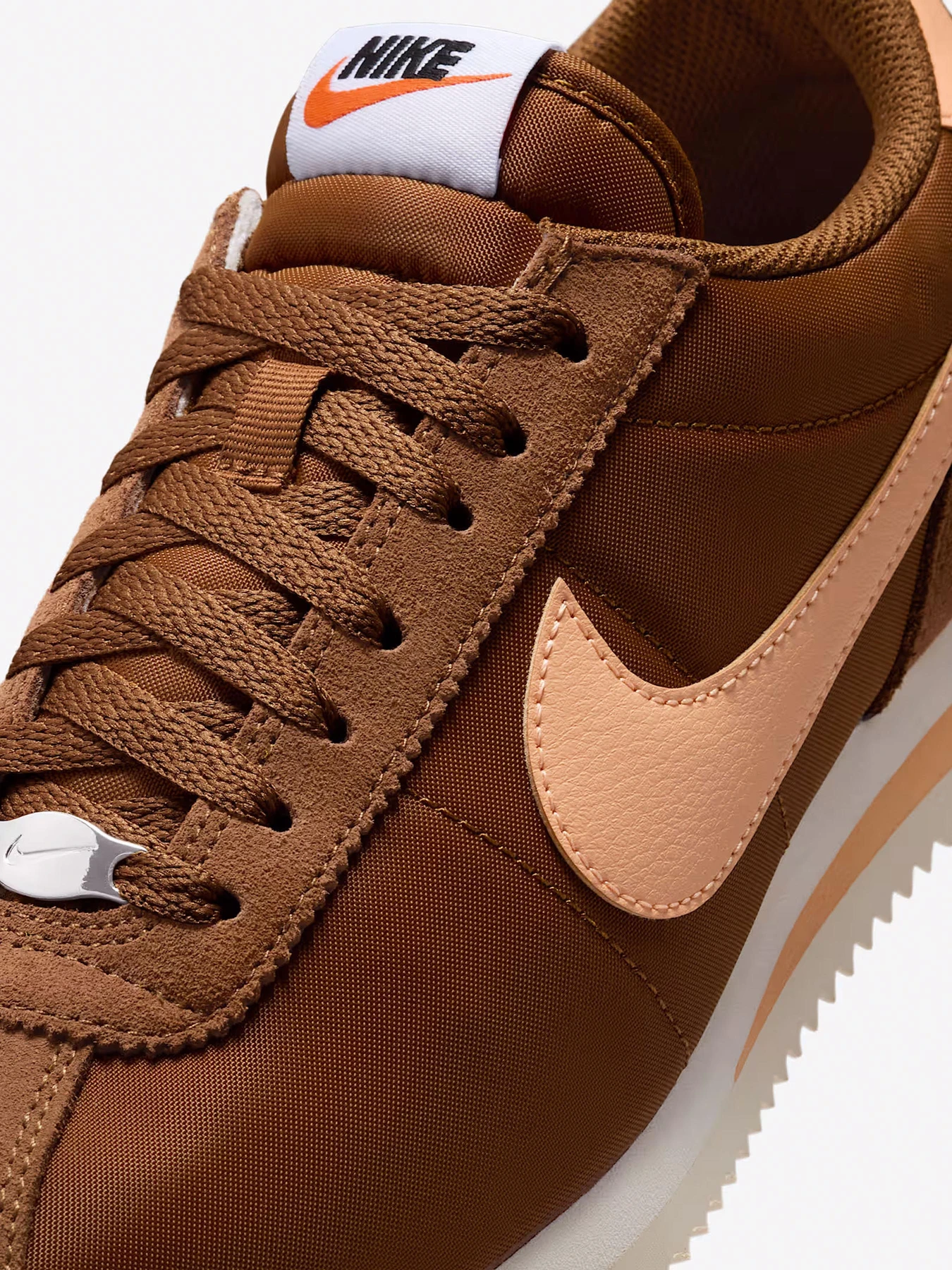 Кросівки NIKE CORTEZ модель DZ2795-202 Фото