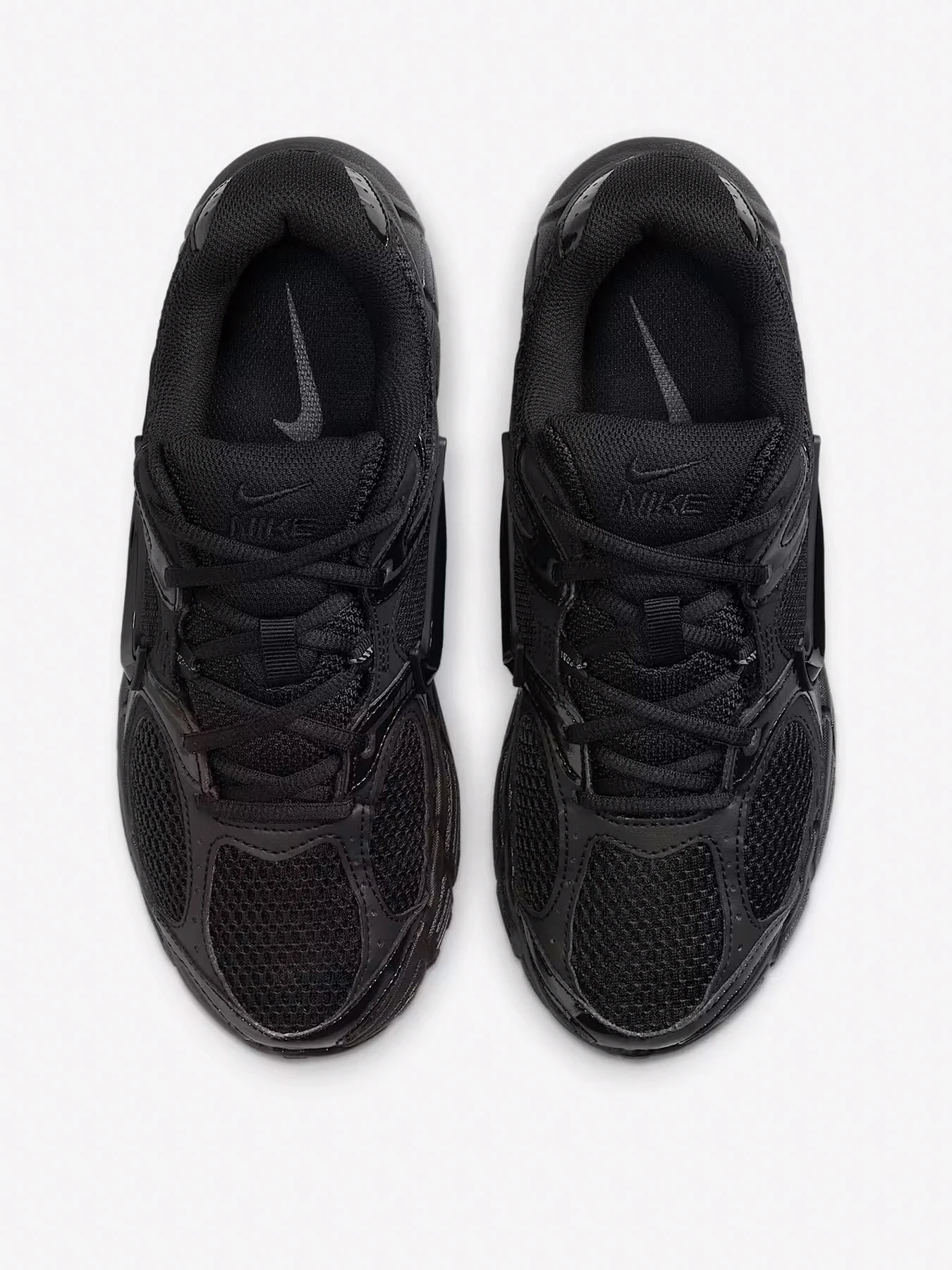 Кросівки NIKE V5 RNR модель HQ7901-001 Кросівки NIKE V5 RNR модель HQ7901-001 Фото