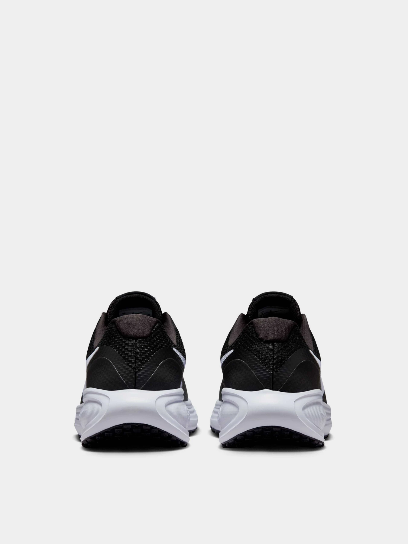 Кросівки NIKE REVOLUTION 8 модель HJ8485-001 Кросівки NIKE REVOLUTION 8 модель HJ8485-001 Фото