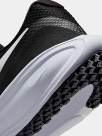 Кросівки NIKE REVOLUTION 8 модель HJ8485-001 Фото