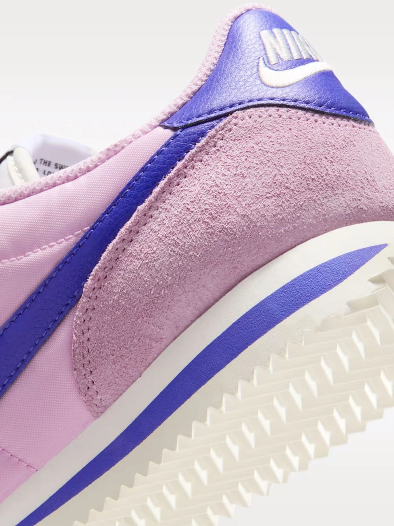Кроссовки NIKE CORTEZ модель DZ2795-607 Кроссовки NIKE CORTEZ модель DZ2795-607 Фото