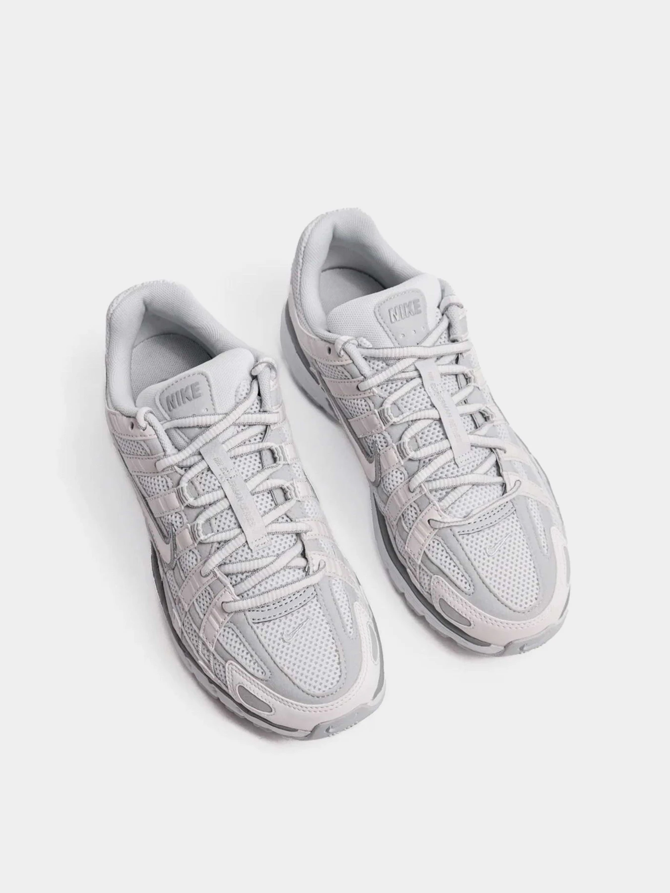 Кросівки NIKE P-6000 модель FV6603-101 Фото
