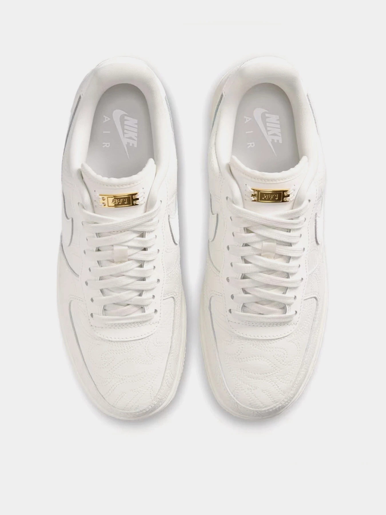 Кроссовки NIKE AIR FORCE 1 07 PREM+ модель IO4842-100 Фото