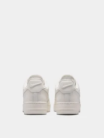 Кроссовки NIKE AIR FORCE 1 07 PREM+ модель IO4842-100 Фото